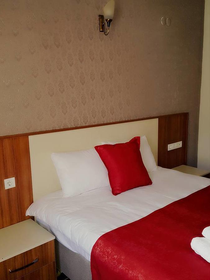 Deniz Hotel Yenifoca Exterior photo